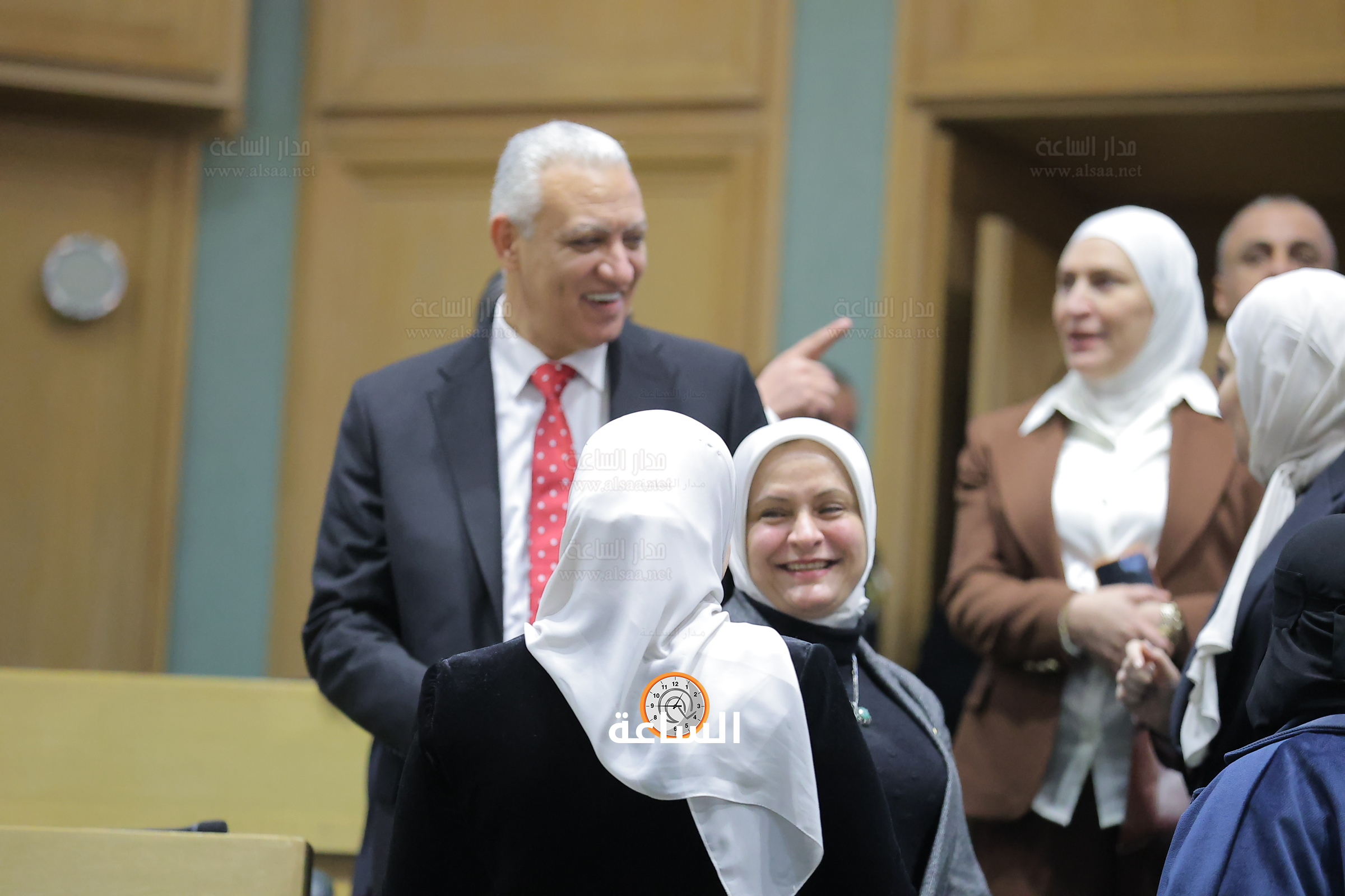 Madar Al-Saa Images 0.7269046058478077