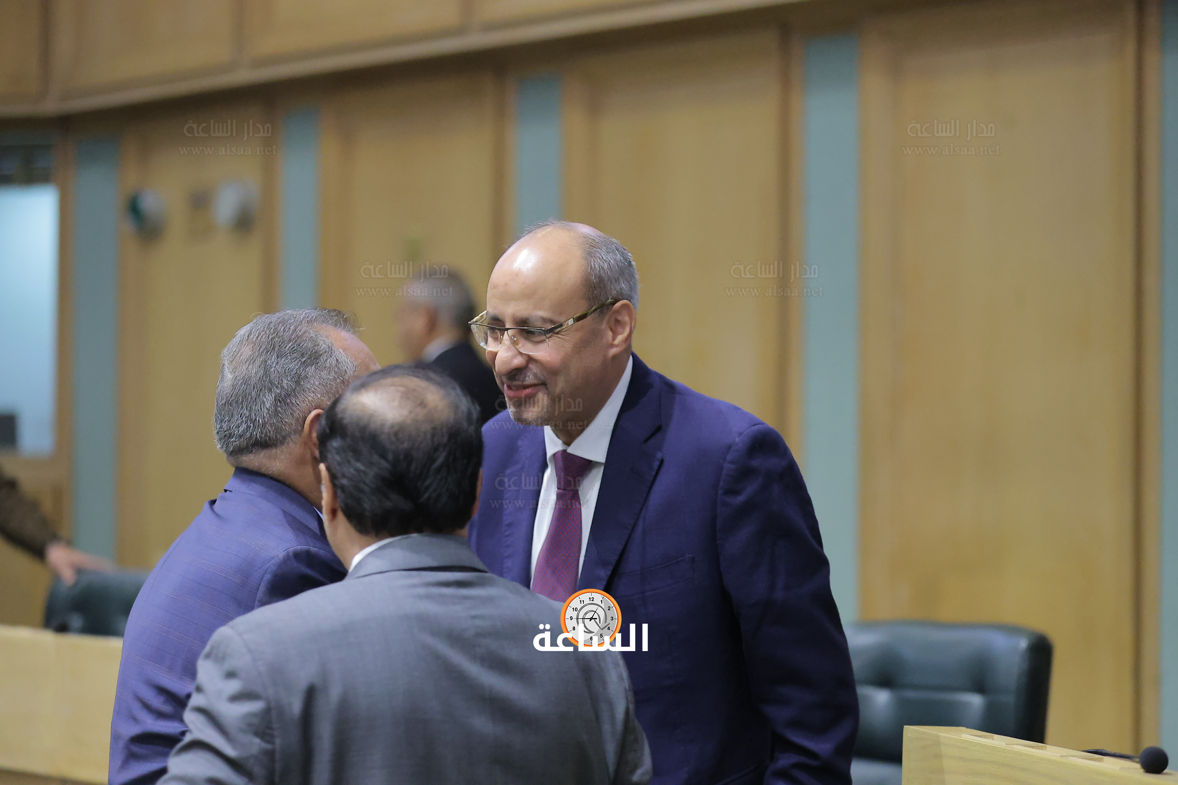 Madar Al-Saa Images 0.802386412949003