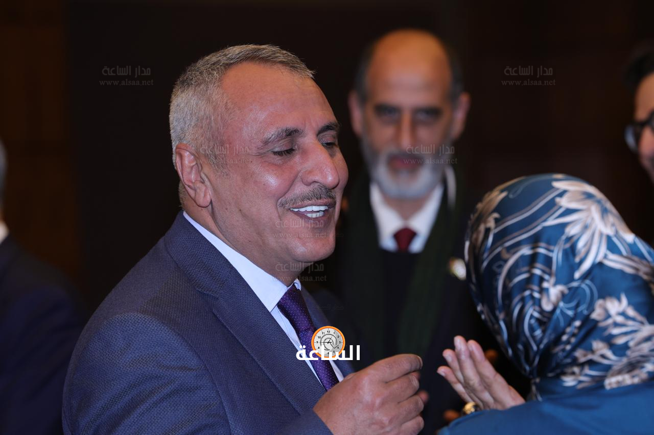 Madar Al-Saa Images 0.07689461100742012