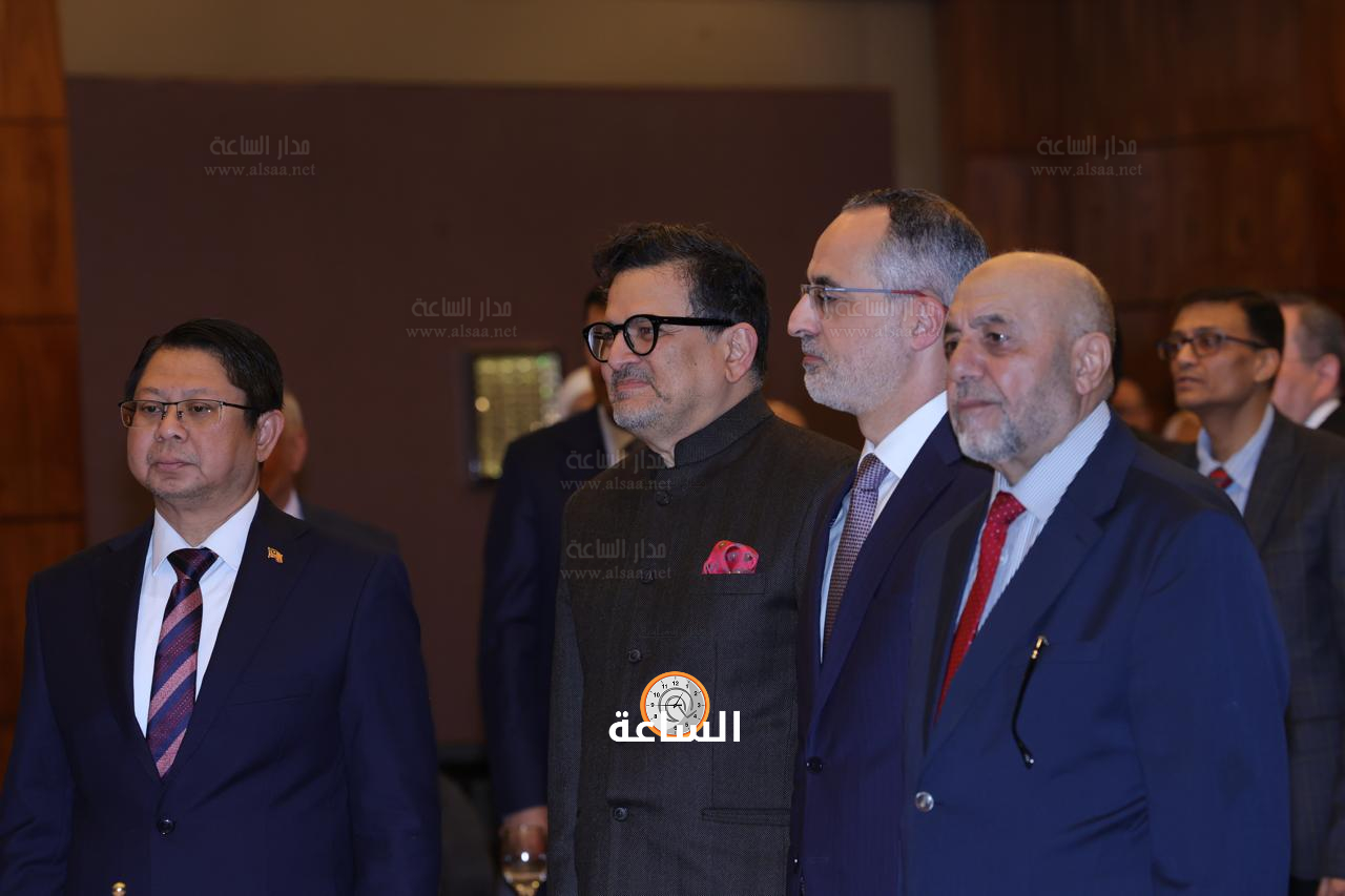 Madar Al-Saa Images 0.1438321227317524