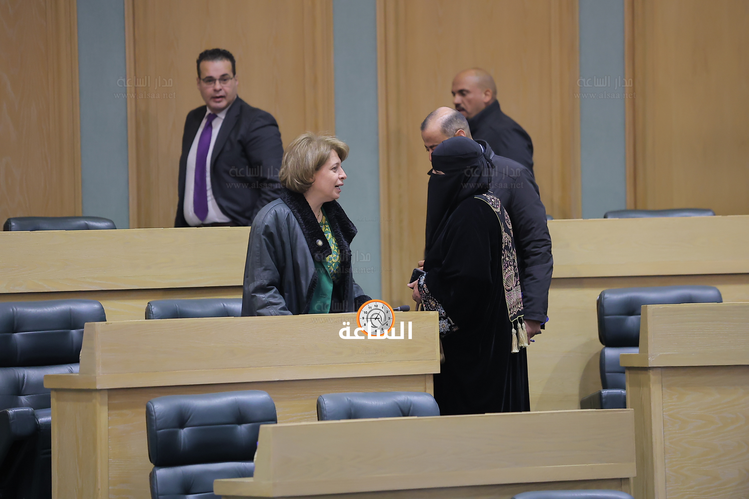 Madar Al-Saa Images 0.4967968268693368