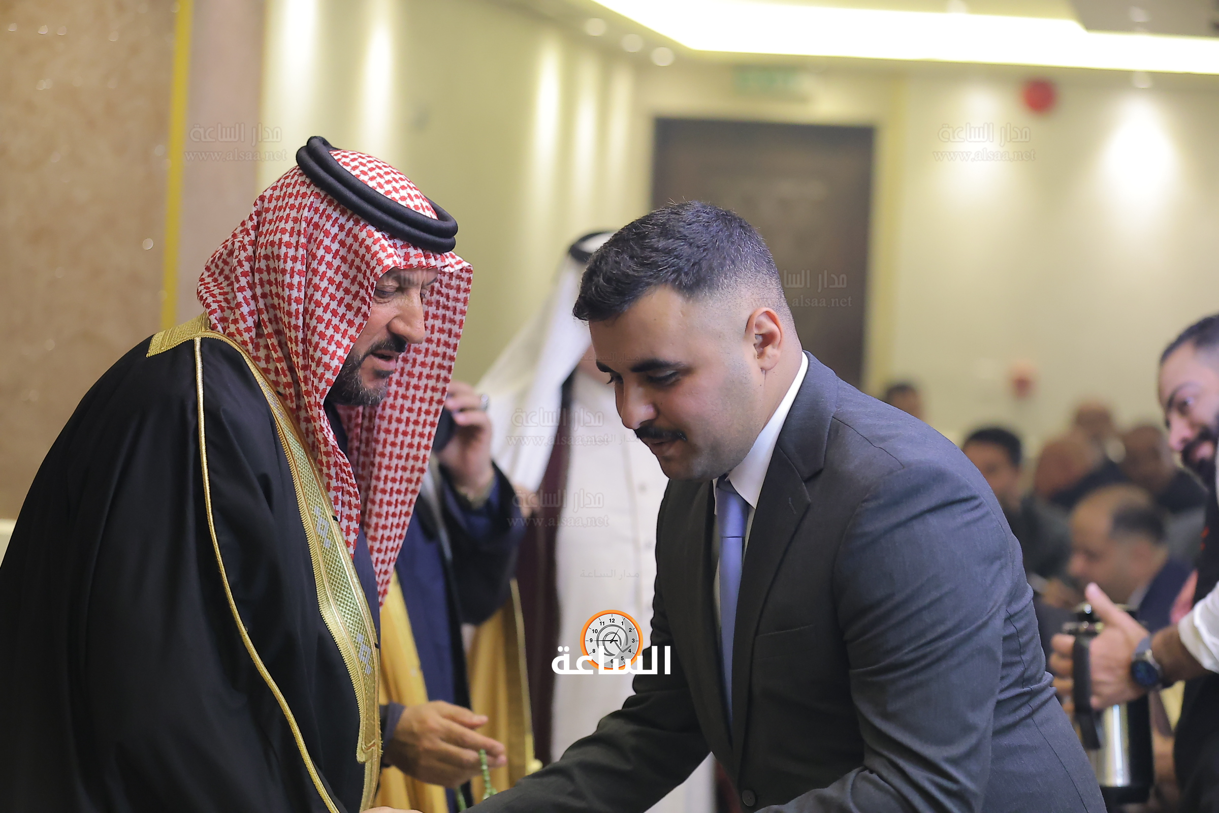 Madar Al-Saa Images 0.3983277868623114