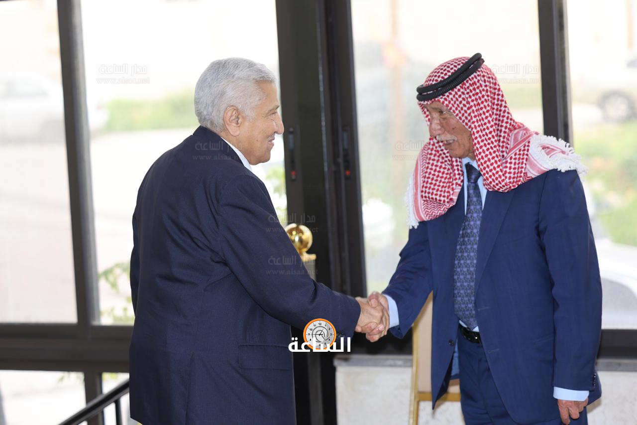 Madar Al-Saa Images 0.34577053676462655