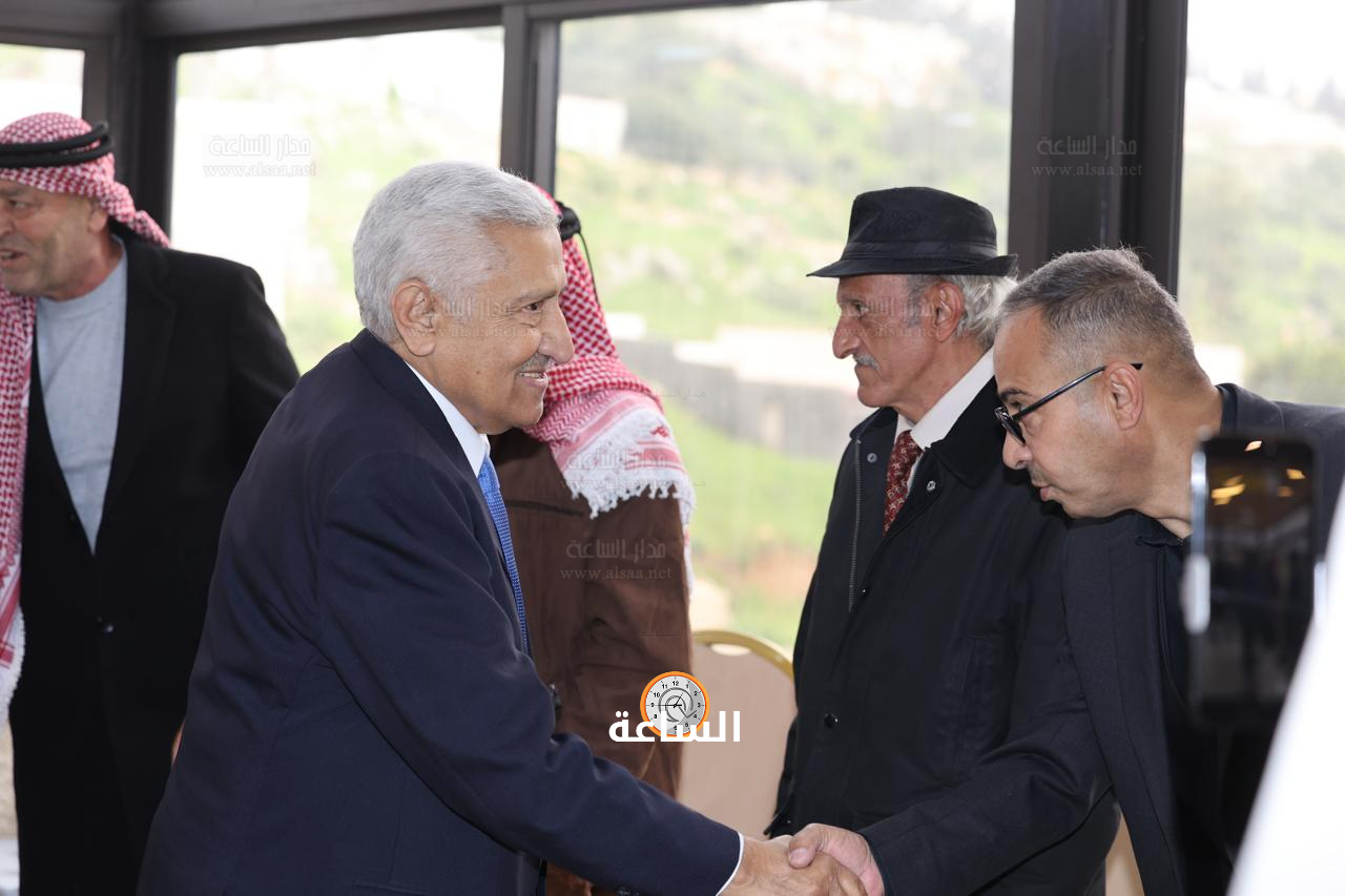 Madar Al-Saa Images 0.9218197928607436