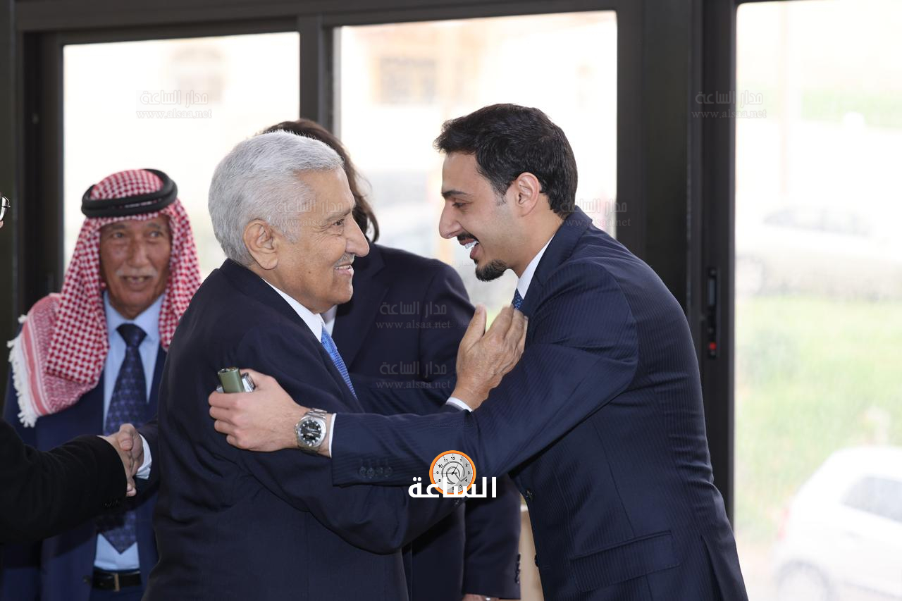 Madar Al-Saa Images 0.7454116504963457