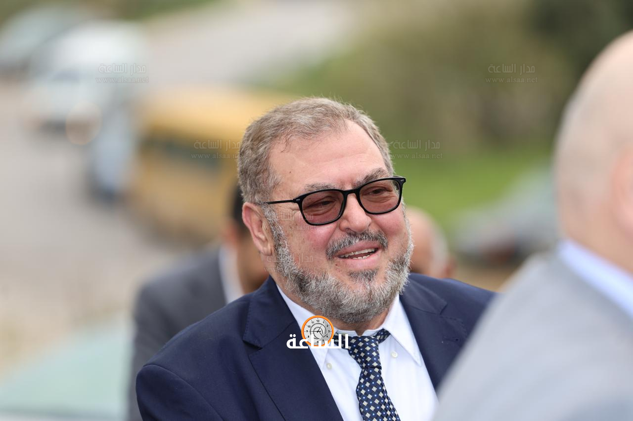 Madar Al-Saa Images 0.37041408787731167