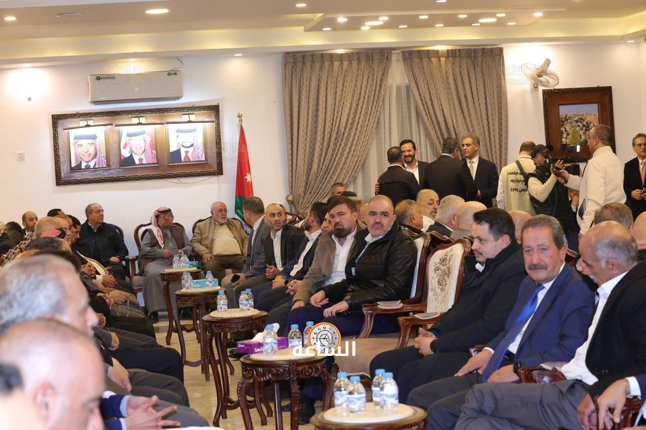 Madar Al-Saa Images 0.008534199210805338