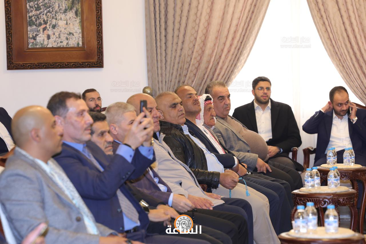 Madar Al-Saa Images 0.5833656655356558