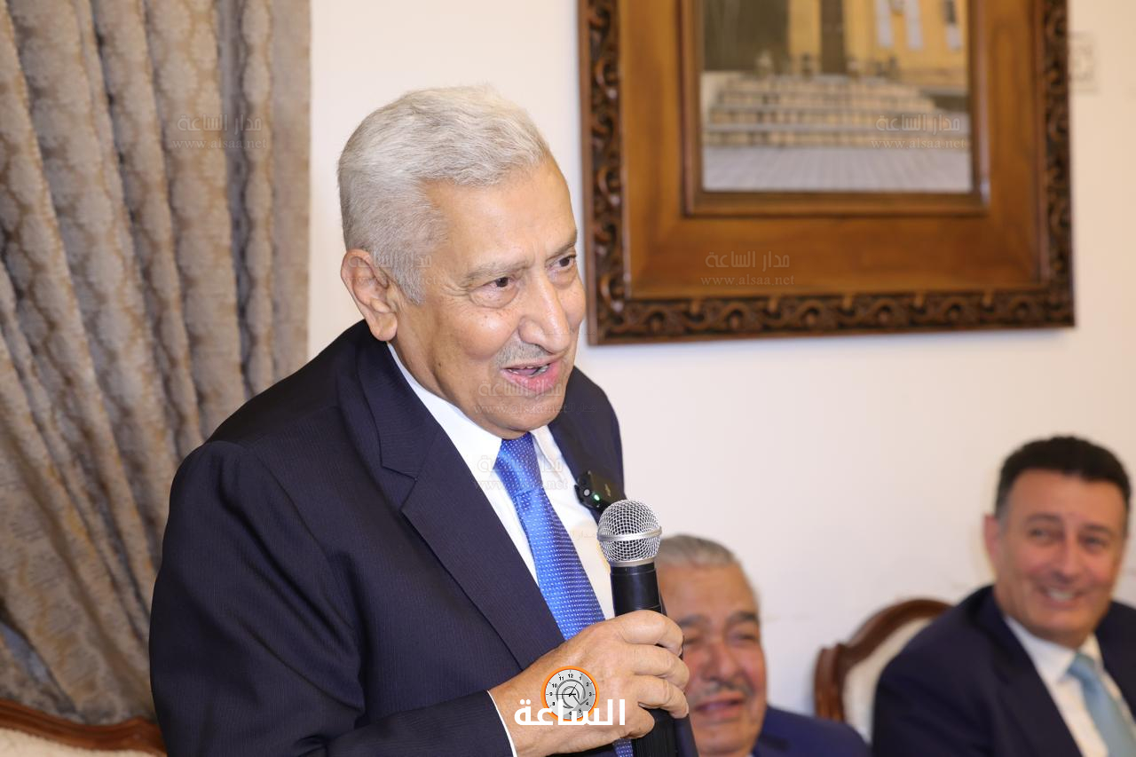 Madar Al-Saa Images 0.6956429935273519