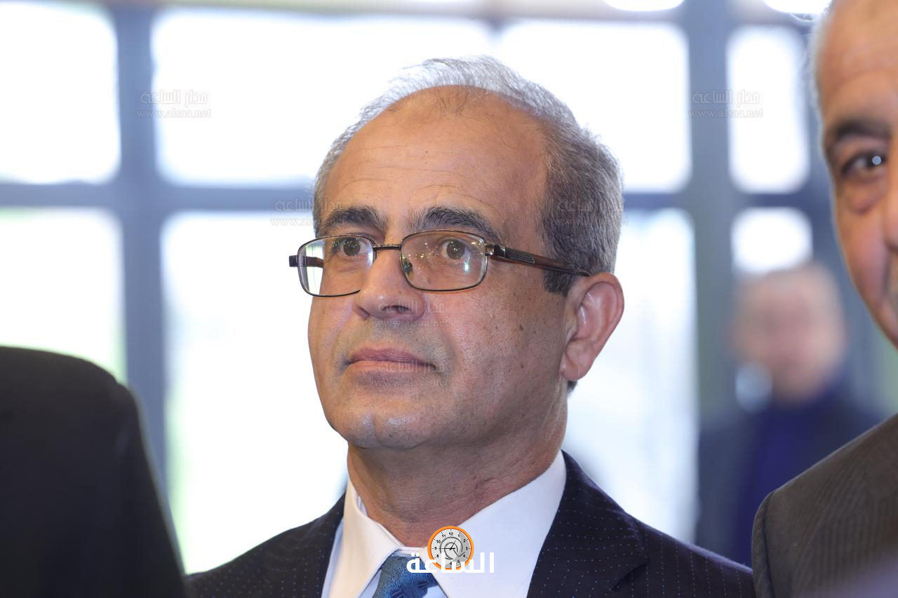 Madar Al-Saa Images 0.4391455737131127