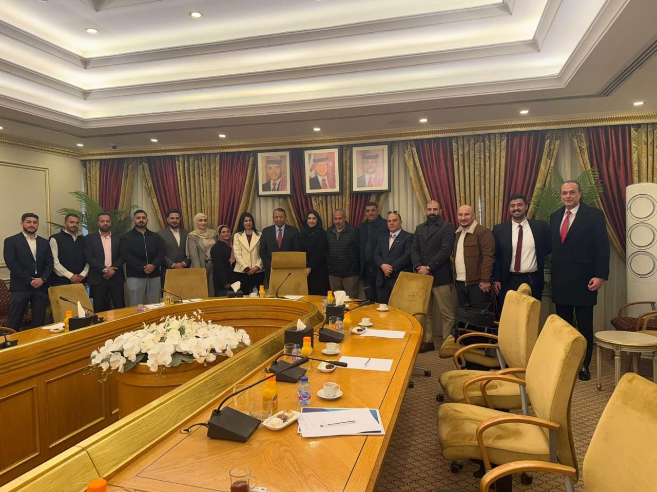 Madar Al-Saa Images 0.16308004197428483