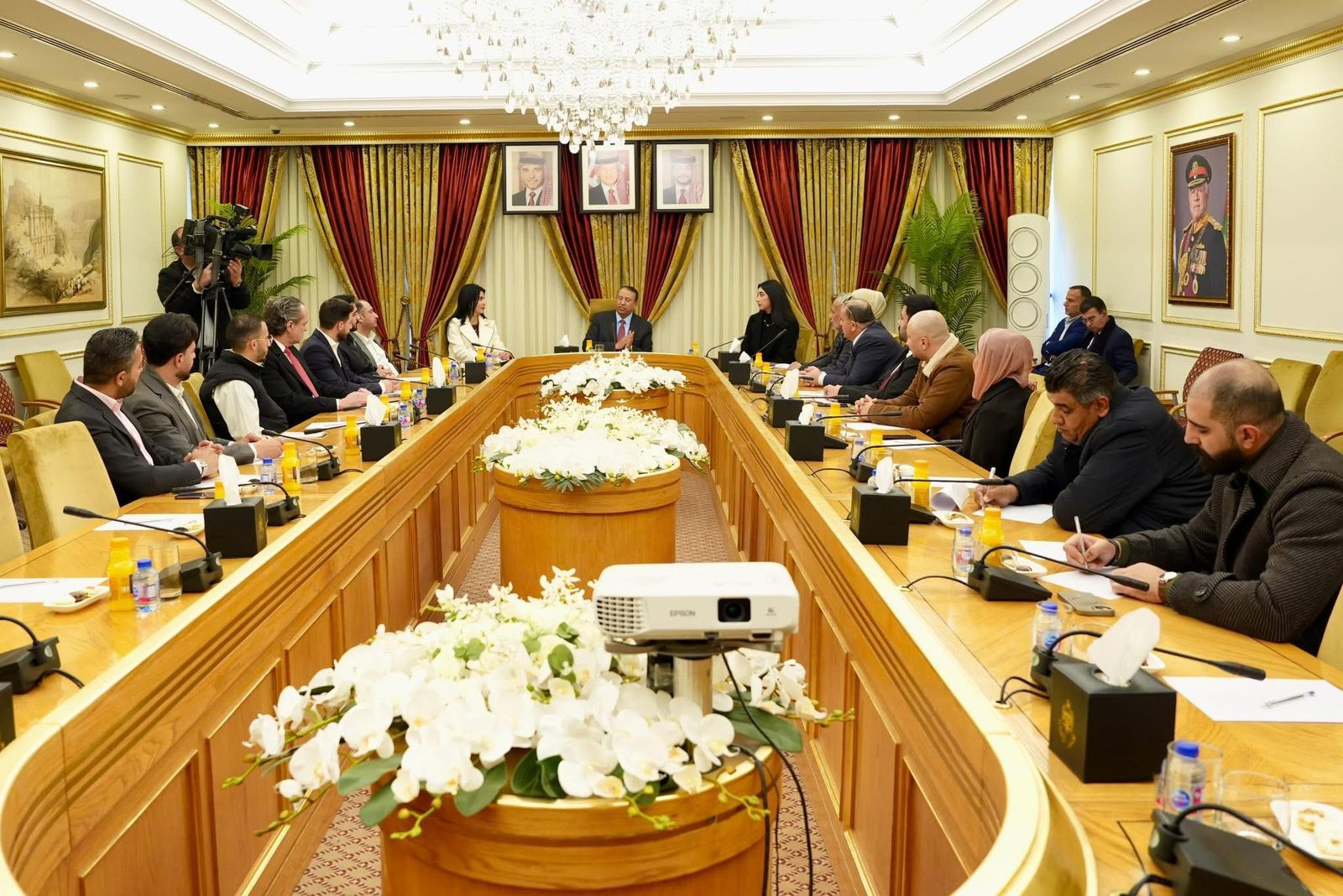 Madar Al-Saa Images 0.5184899639501787