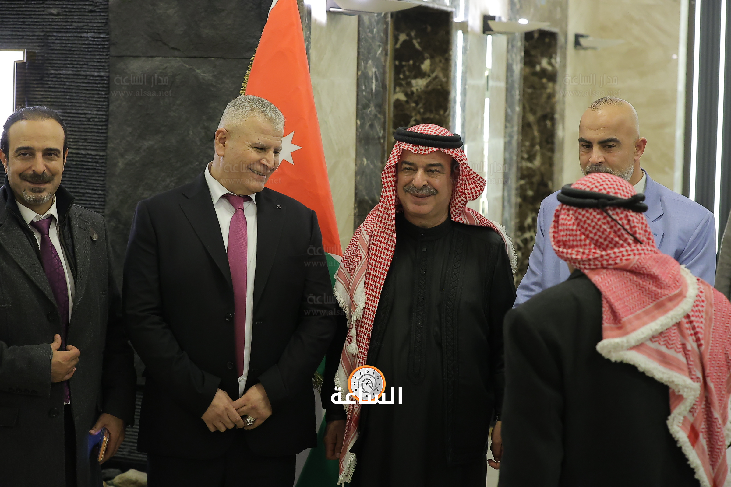 Madar Al-Saa Images 0.39034697032037224