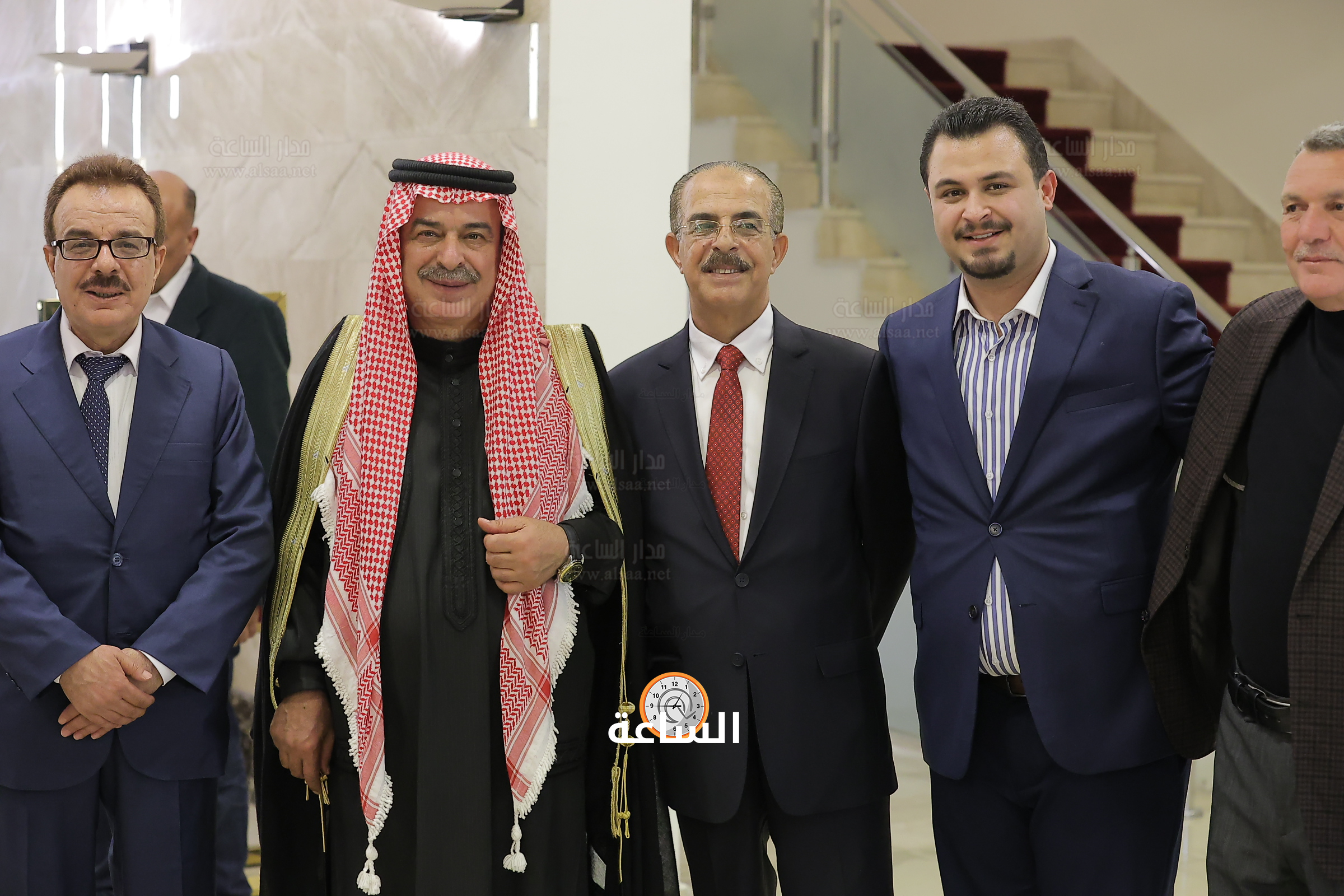 Madar Al-Saa Images 0.12503717394869818