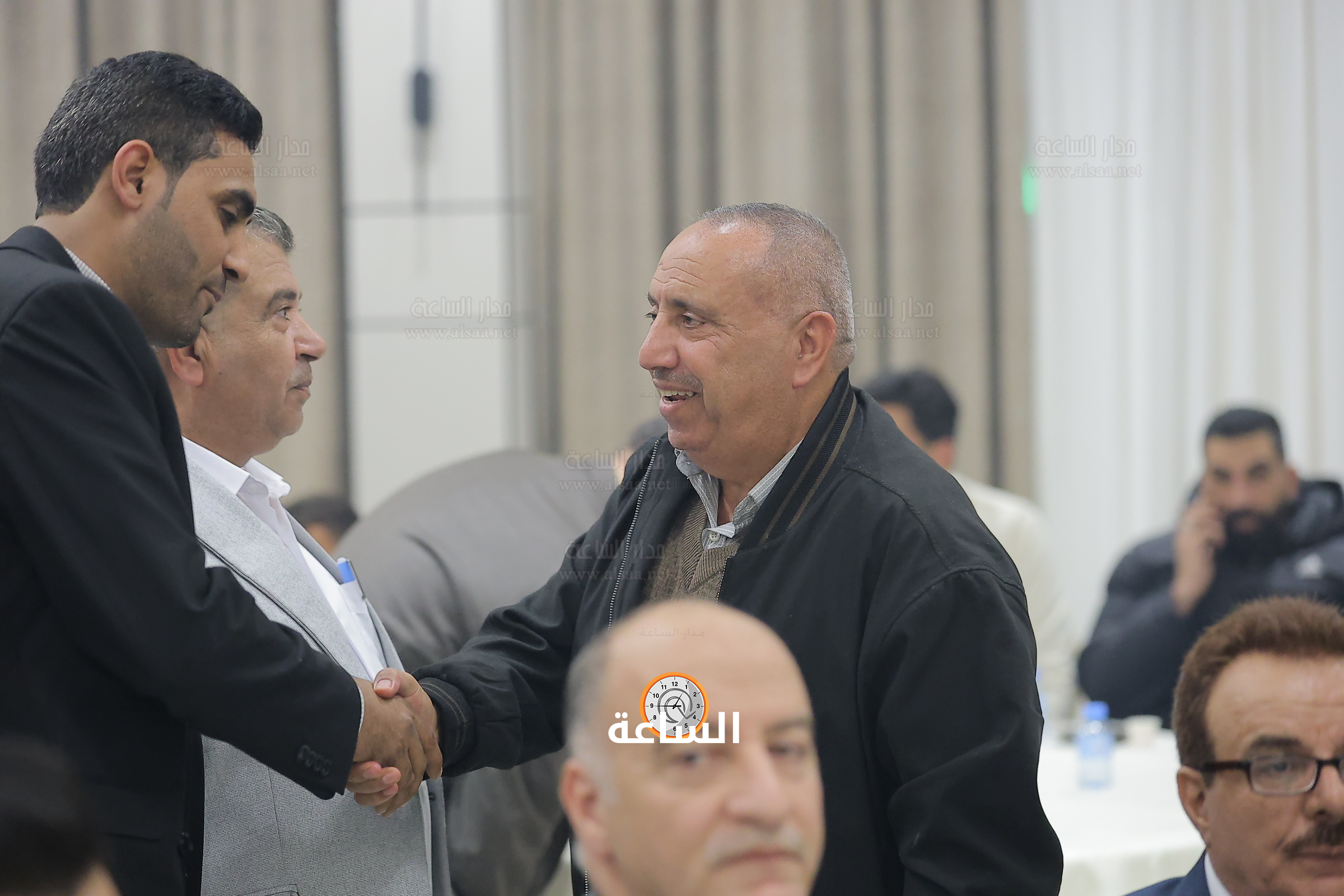 Madar Al-Saa Images 0.5082379049471762