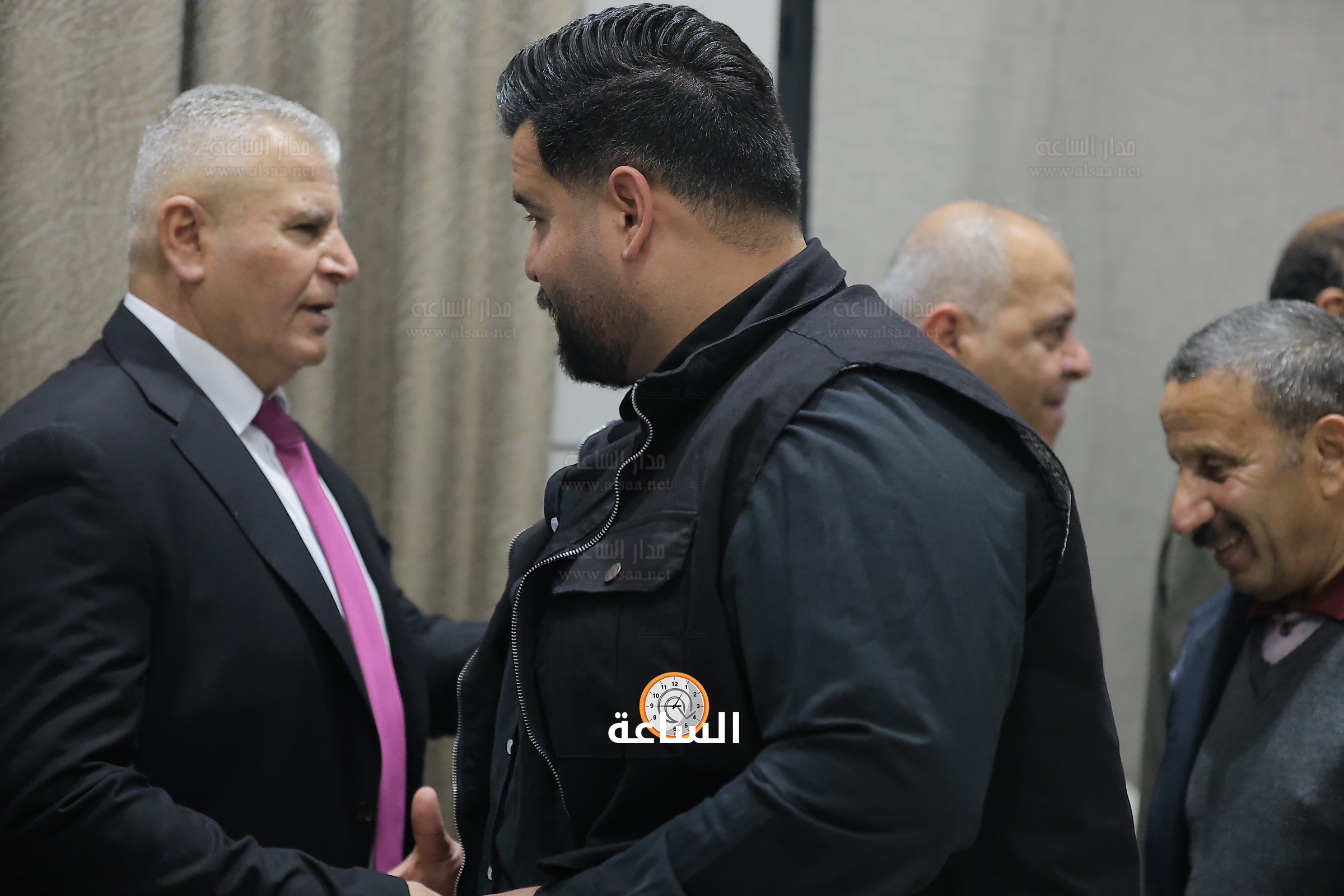 Madar Al-Saa Images 0.7641954437486128