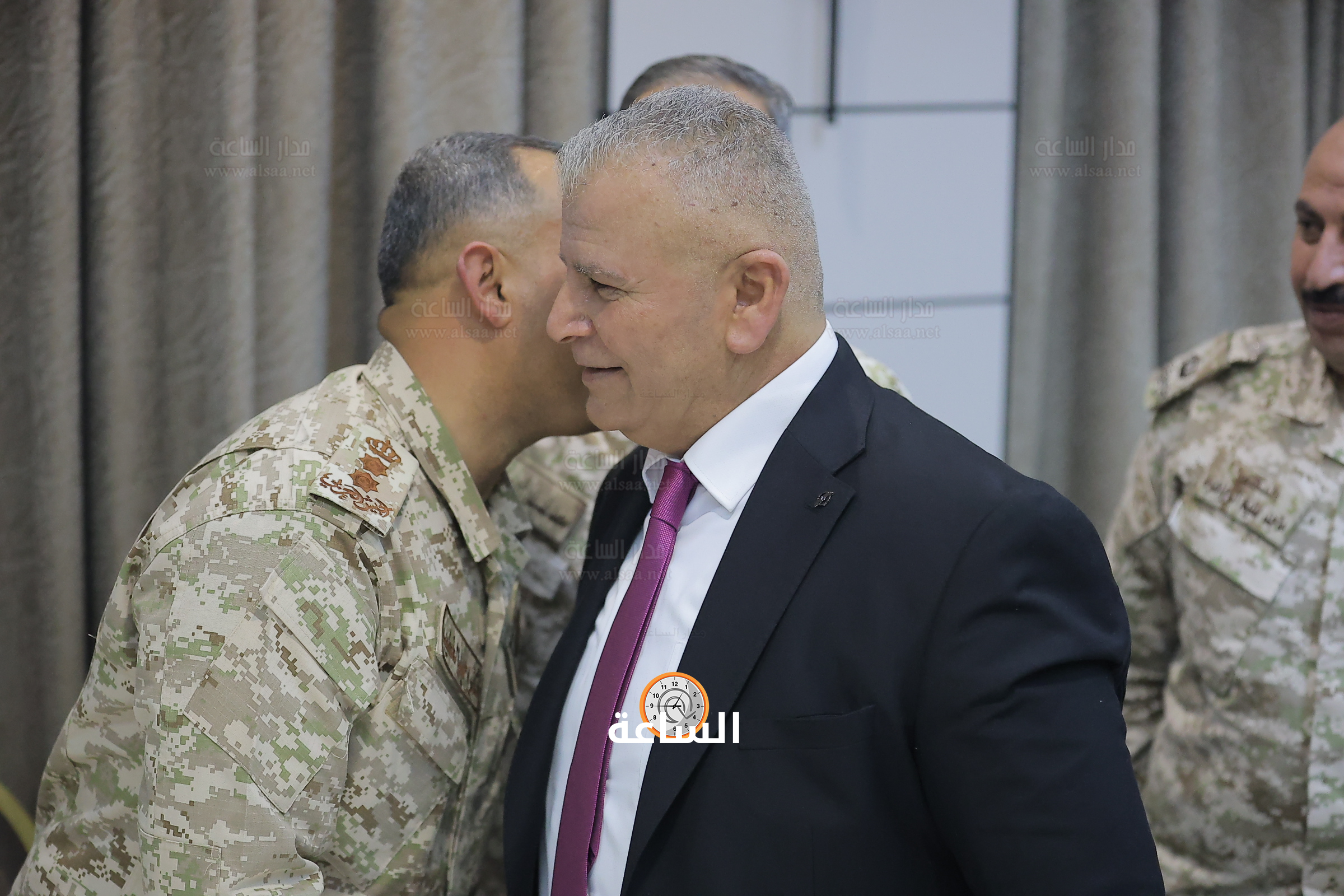 Madar Al-Saa Images 0.9196967637251025