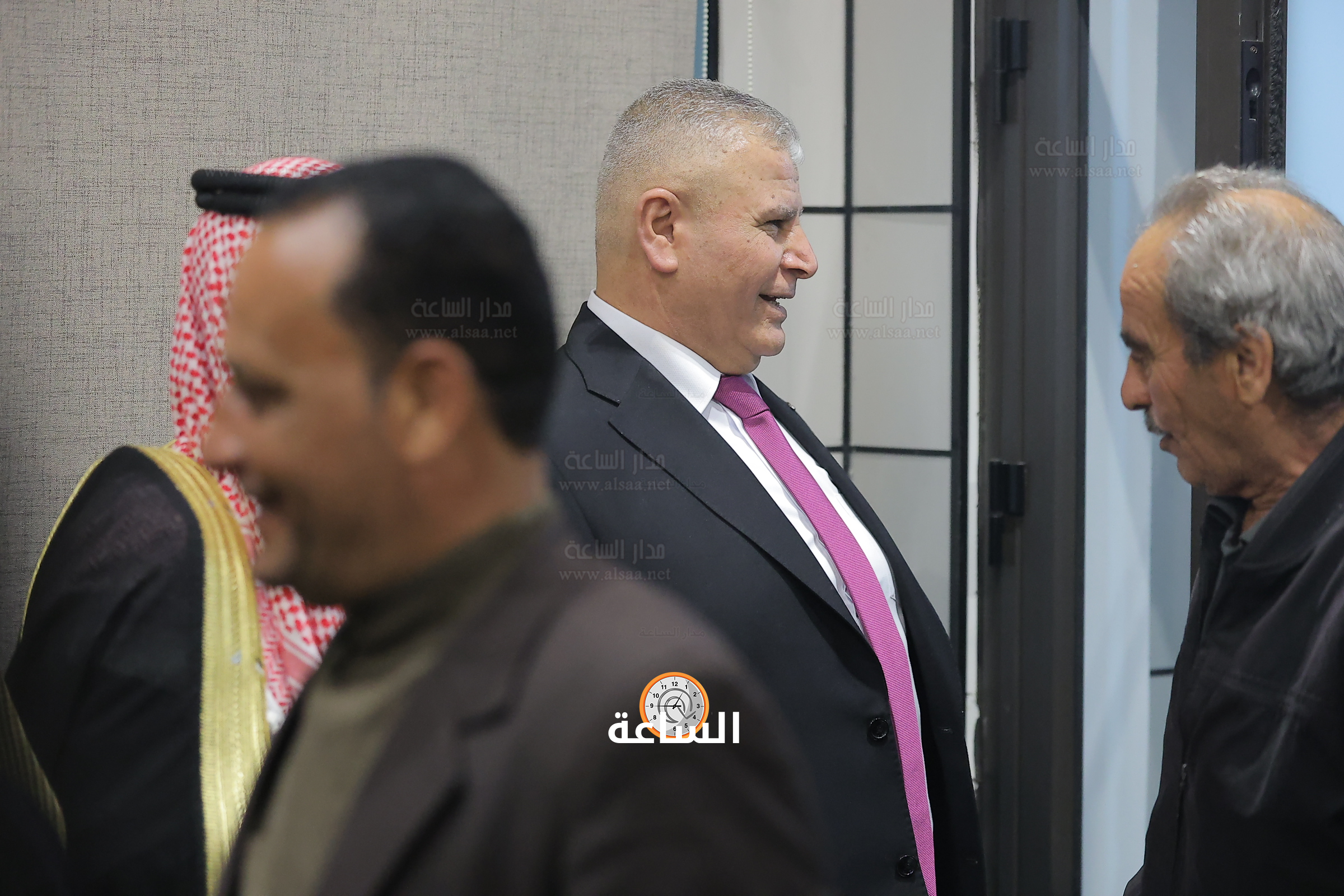 Madar Al-Saa Images 0.7926448342361451