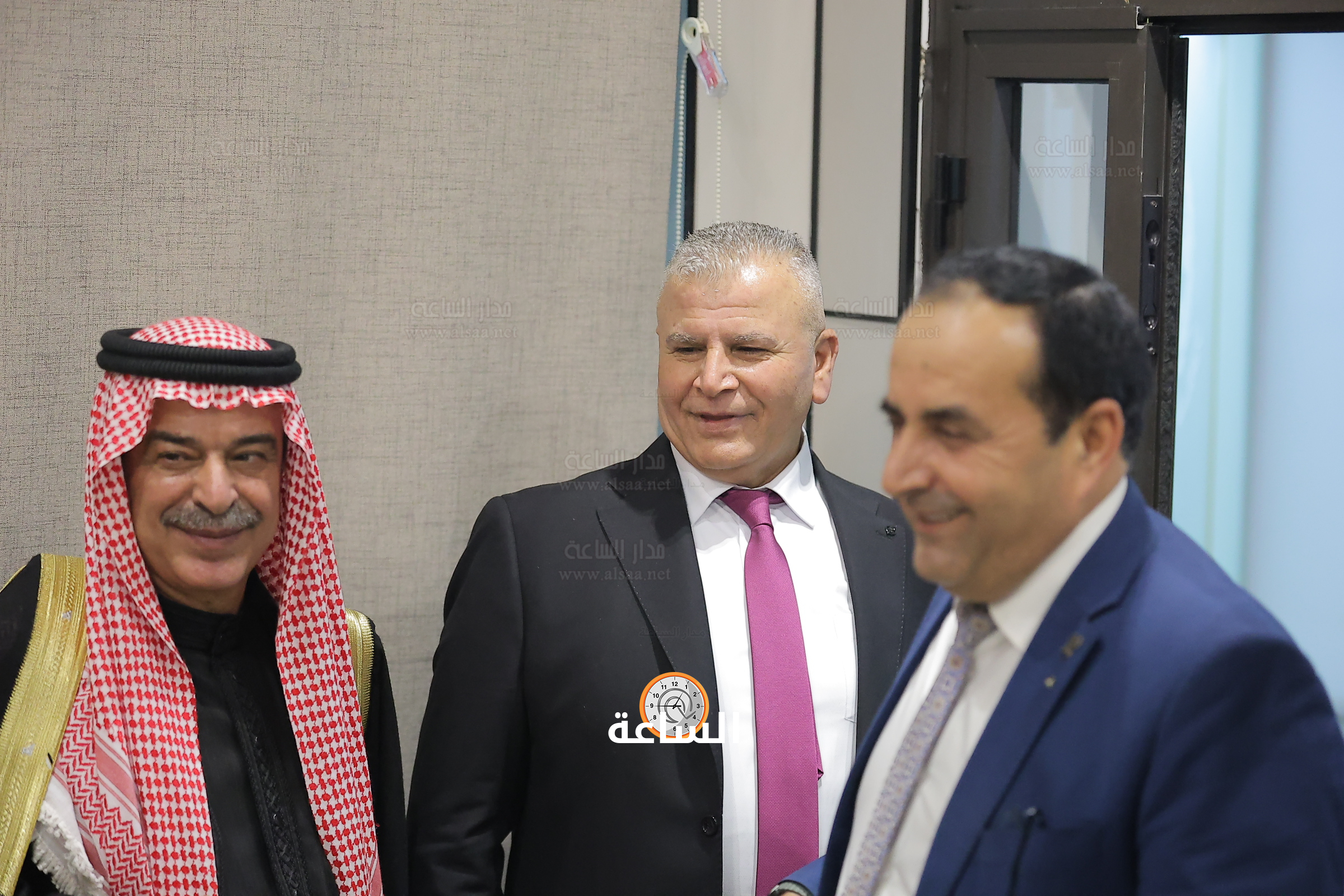 Madar Al-Saa Images 0.042405813035491735