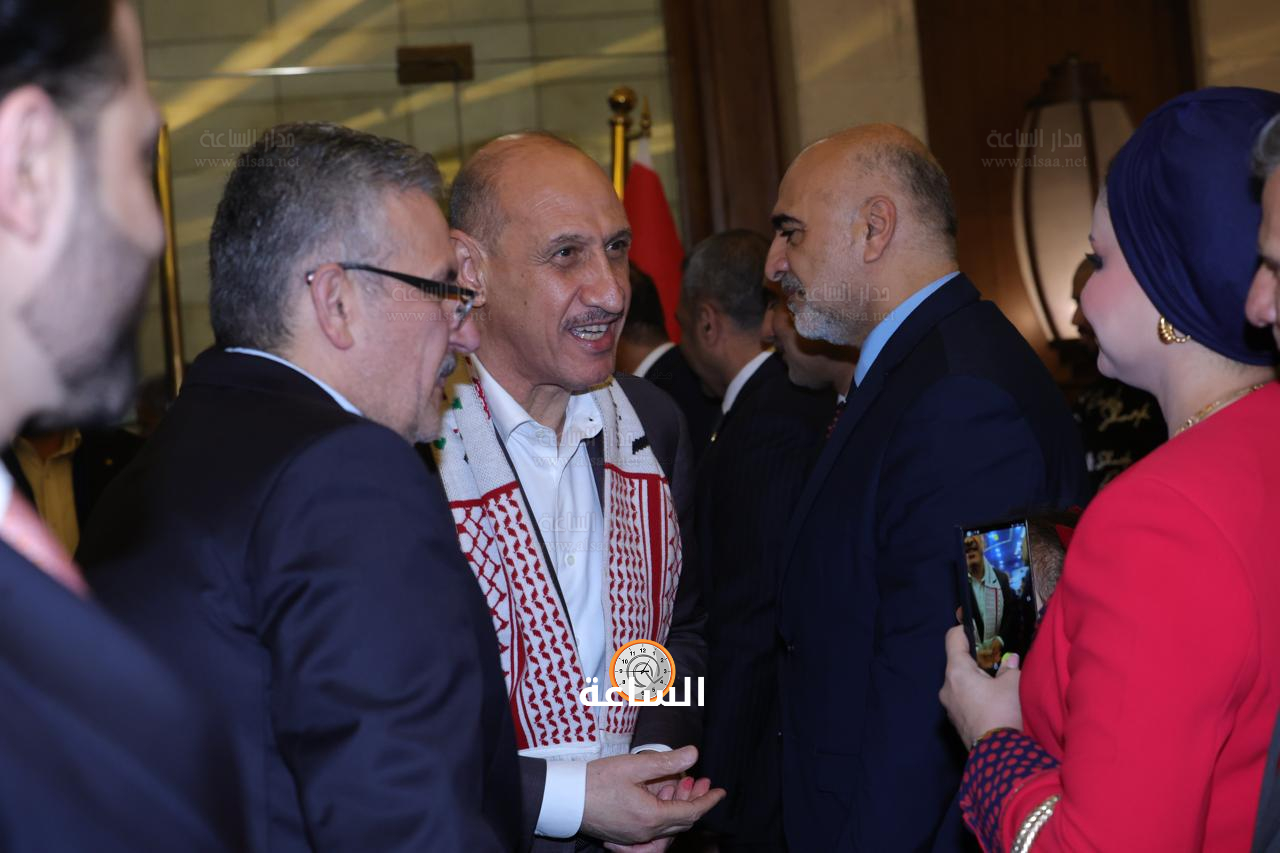 Madar Al-Saa Images 0.17312148811261807