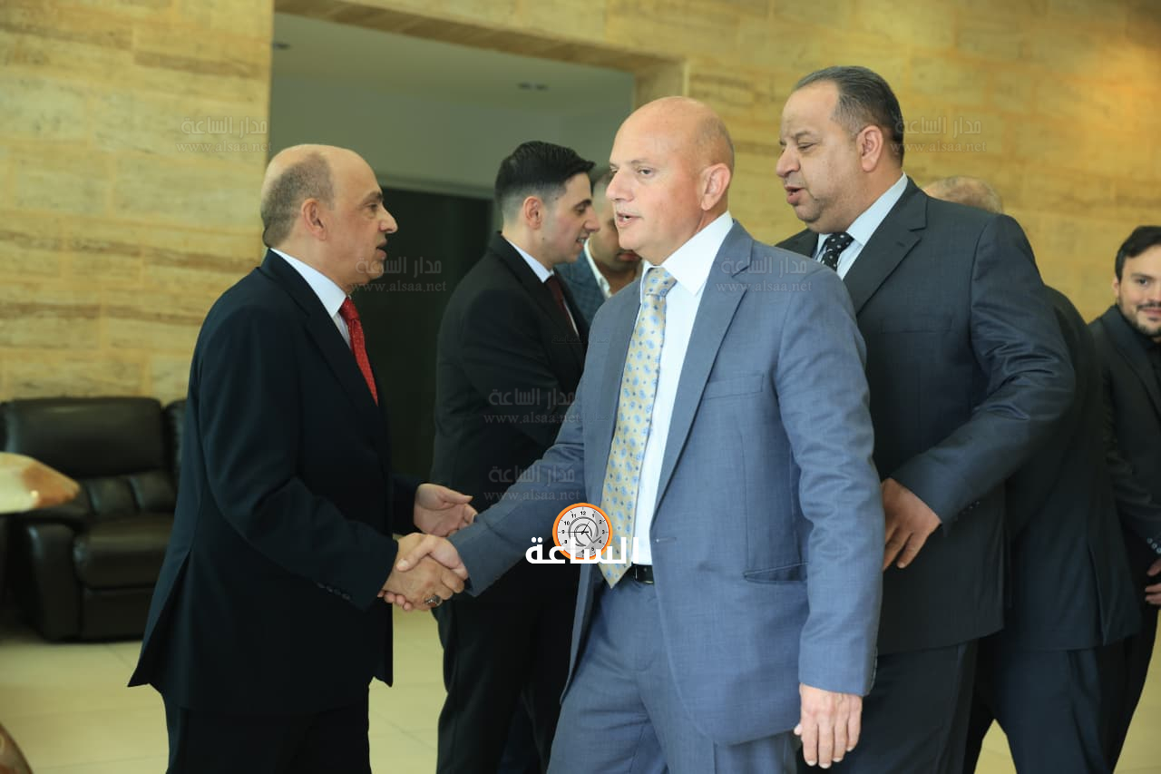 Madar Al-Saa Images 0.8807087686457291