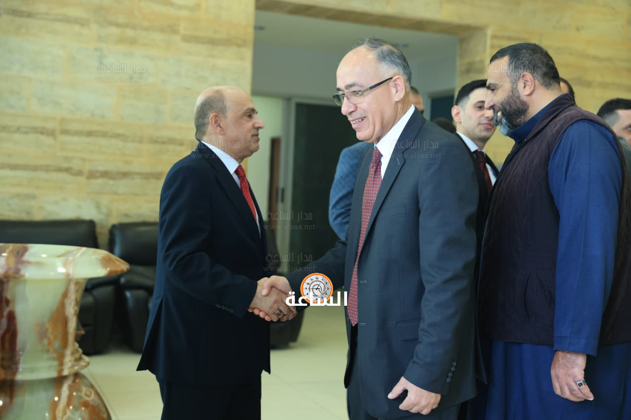 Madar Al-Saa Images 0.43191492087046923