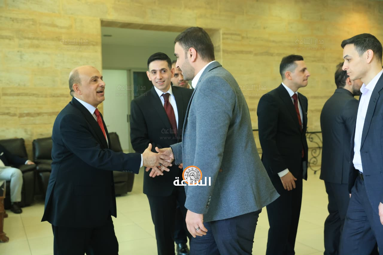 Madar Al-Saa Images 0.7924134111268767