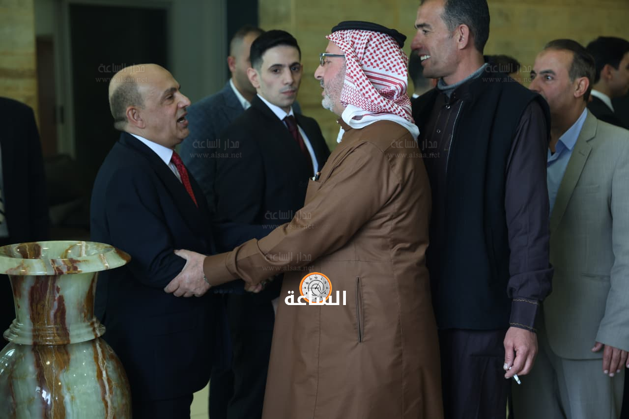 Madar Al-Saa Images 0.8117161483515897