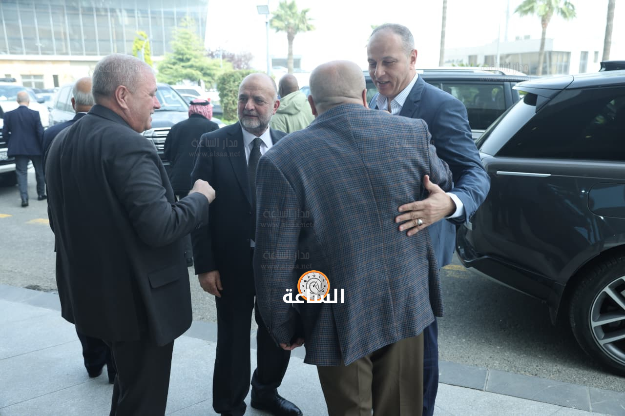 Madar Al-Saa Images 0.9337990675574648