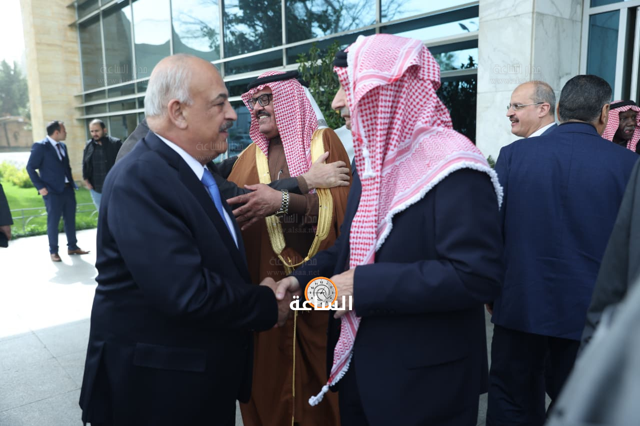 Madar Al-Saa Images 0.5325310866597979