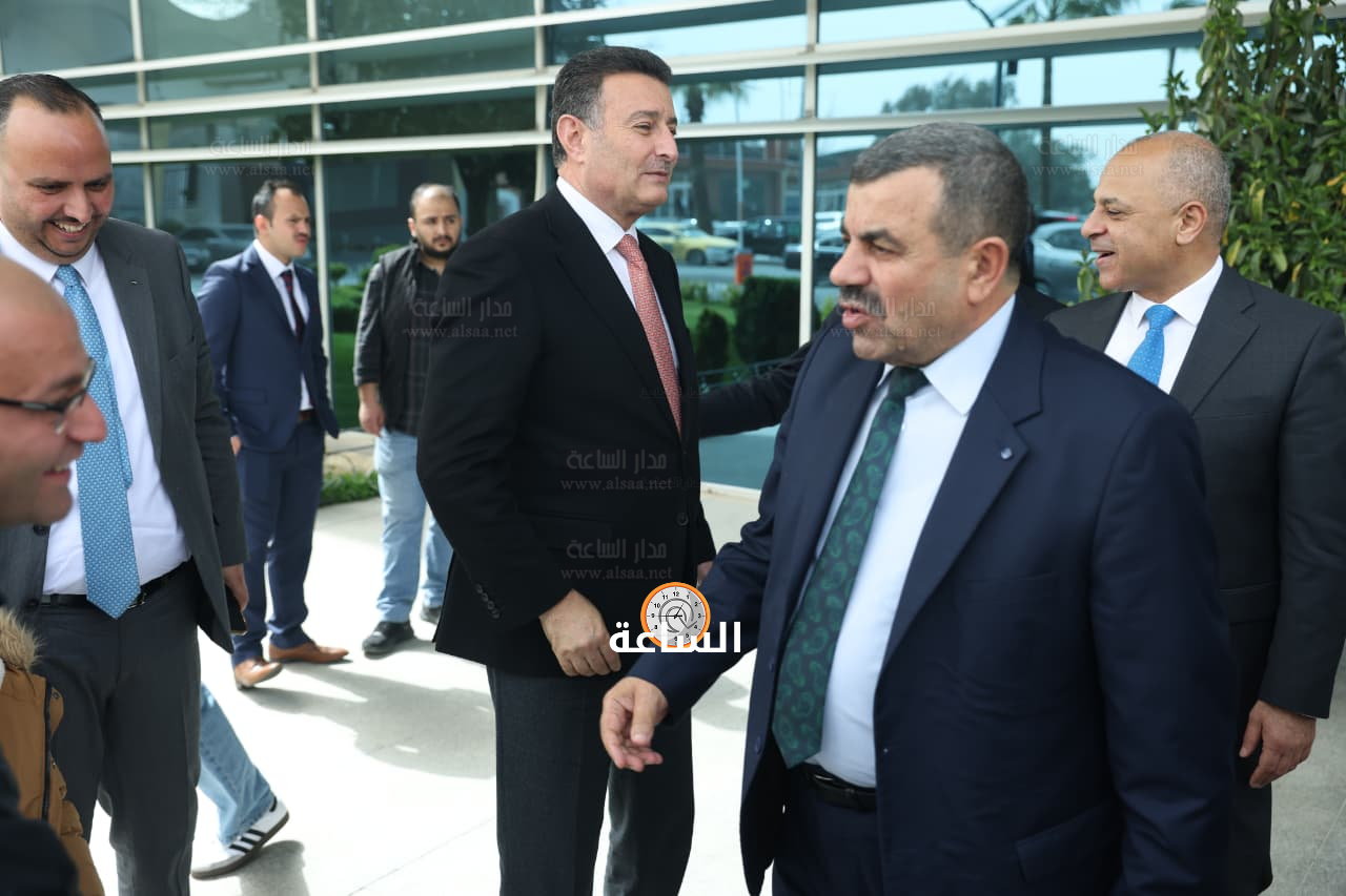 Madar Al-Saa Images 0.9296261553900048