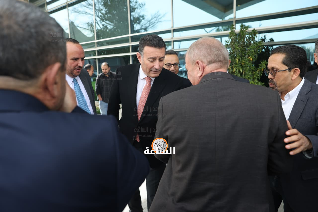 Madar Al-Saa Images 0.4059252647921038