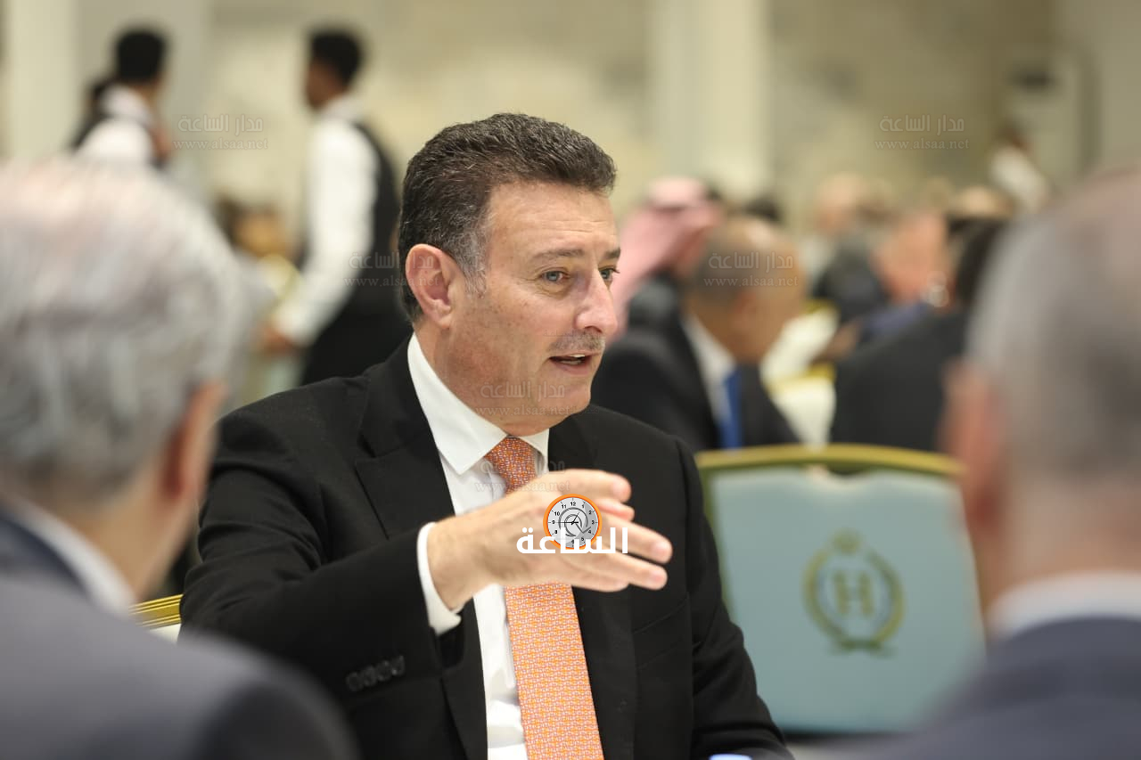 Madar Al-Saa Images 0.4584006229823486