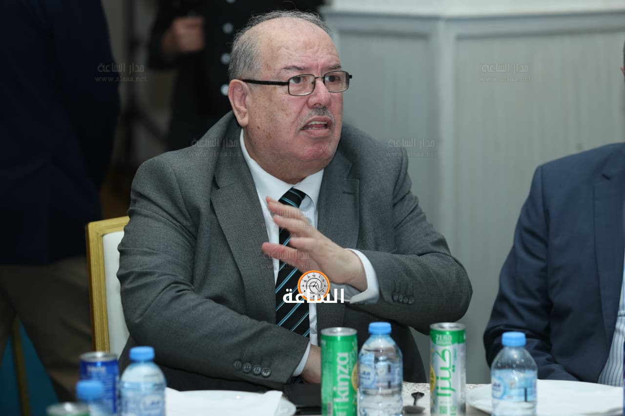 Madar Al-Saa Images 0.8420187579654846