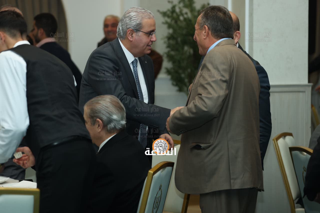 Madar Al-Saa Images 0.5153006464654224