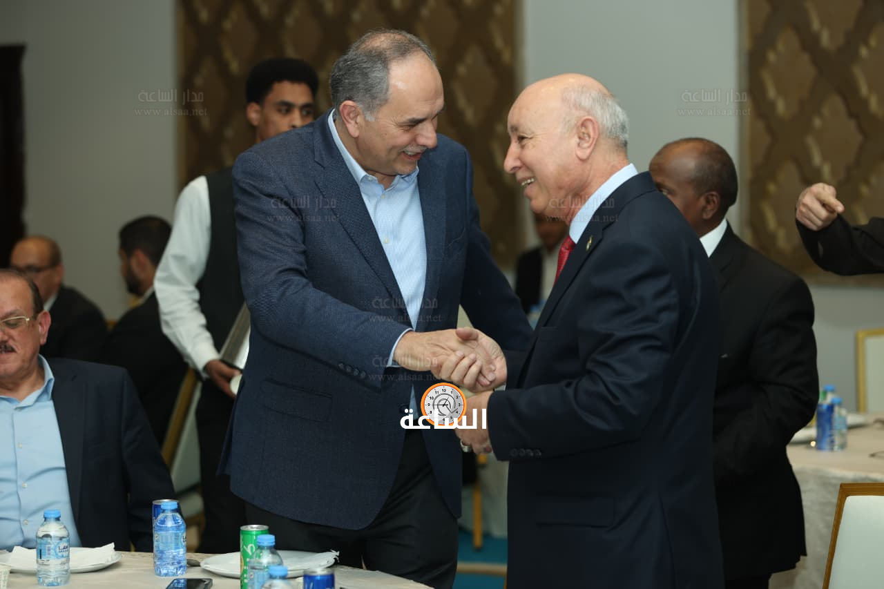 Madar Al-Saa Images 0.6864861025947389