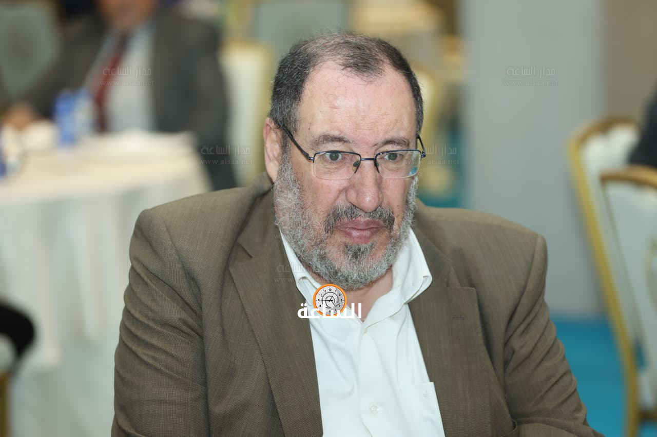 Madar Al-Saa Images 0.019461618293634908