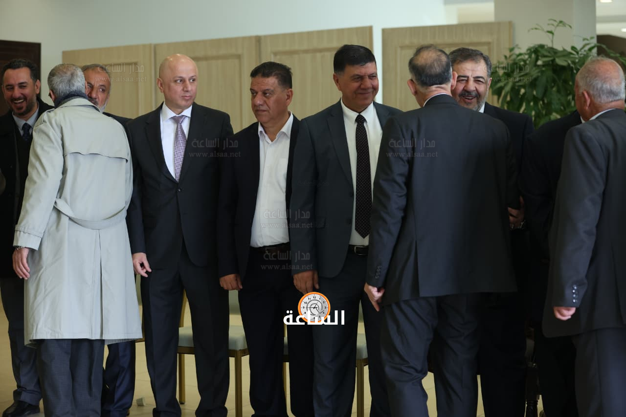 Madar Al-Saa Images 0.32838790477136204