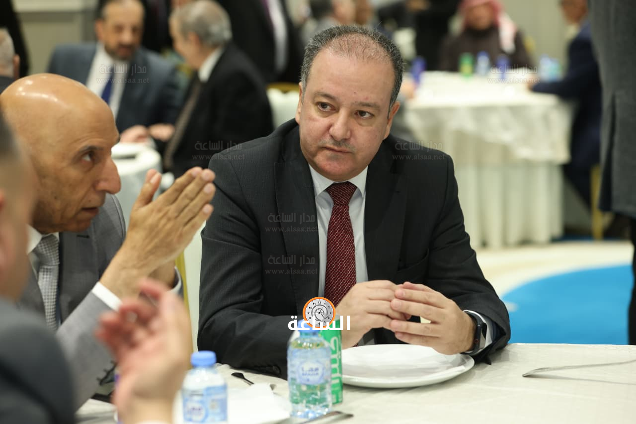 Madar Al-Saa Images 0.8759183770696339