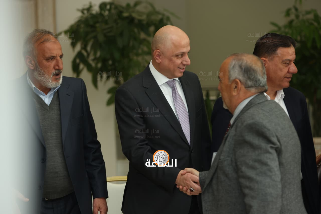 Madar Al-Saa Images 0.004825208964222449