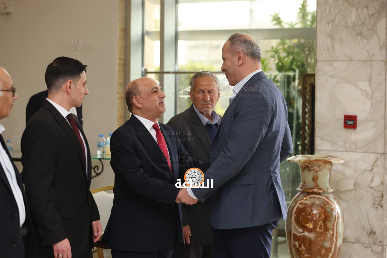 Madar Al-Saa Images 0.8356810320591084