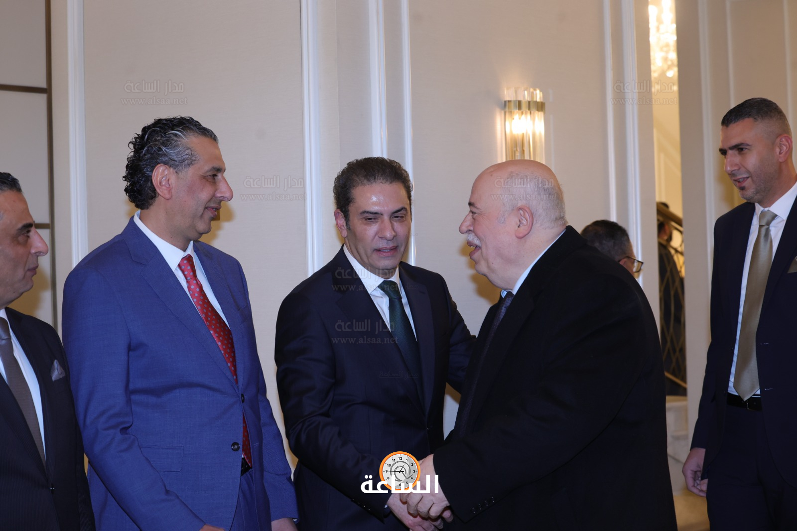 Madar Al-Saa Images 0.3691168158367233