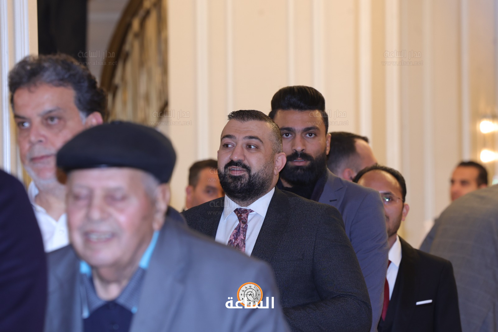 Madar Al-Saa Images 0.4397033850529126