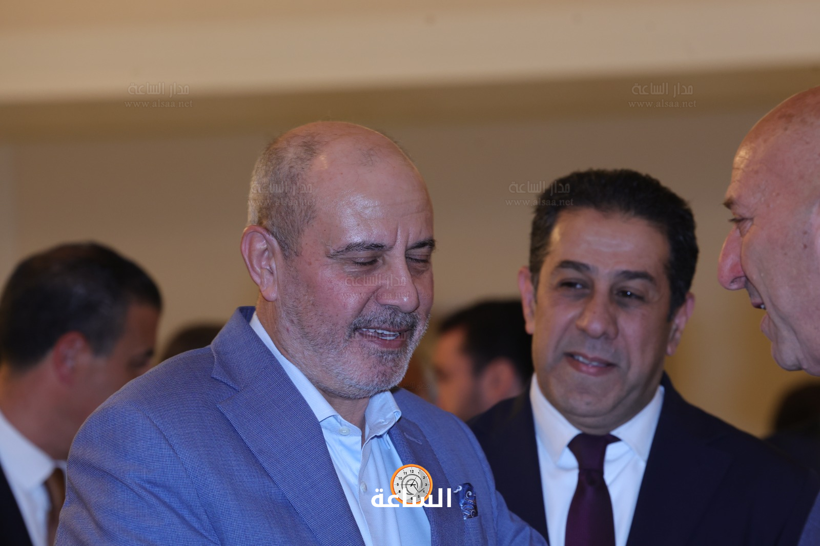 Madar Al-Saa Images 0.463860315819845