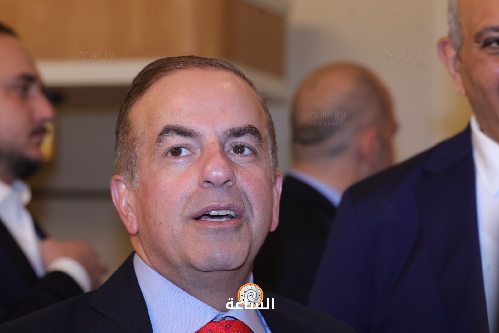 Madar Al-Saa Images 0.9577616695537564