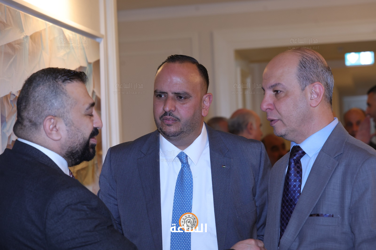 Madar Al-Saa Images 0.27842432658498784