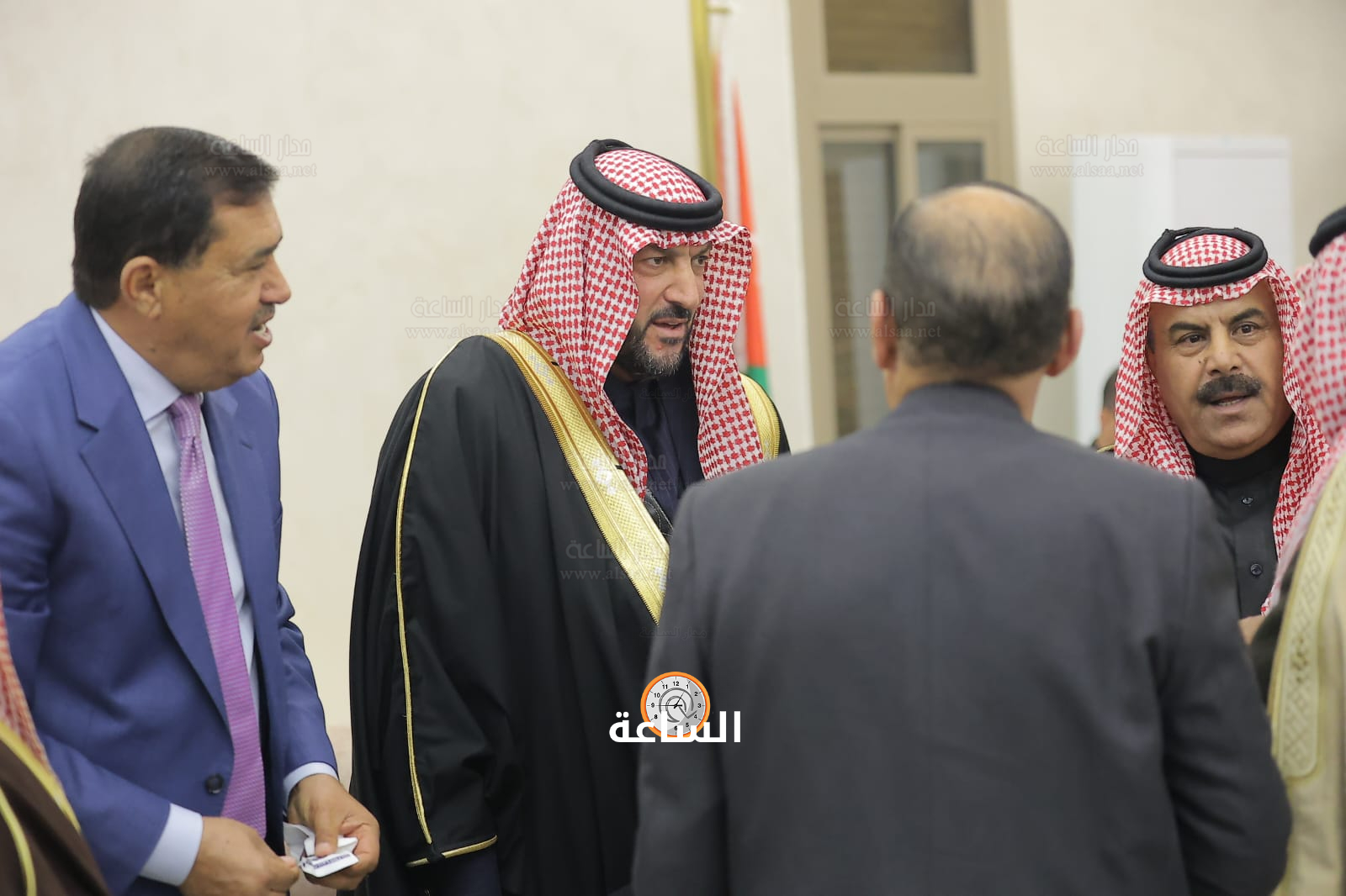 Madar Al-Saa Images 0.7025949640481294