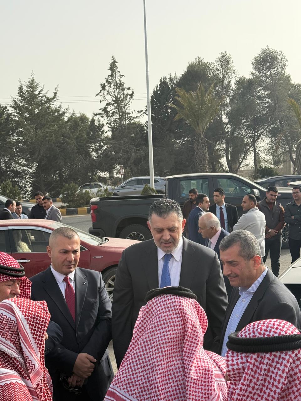 Madar Al-Saa Images 0.9880157446084731