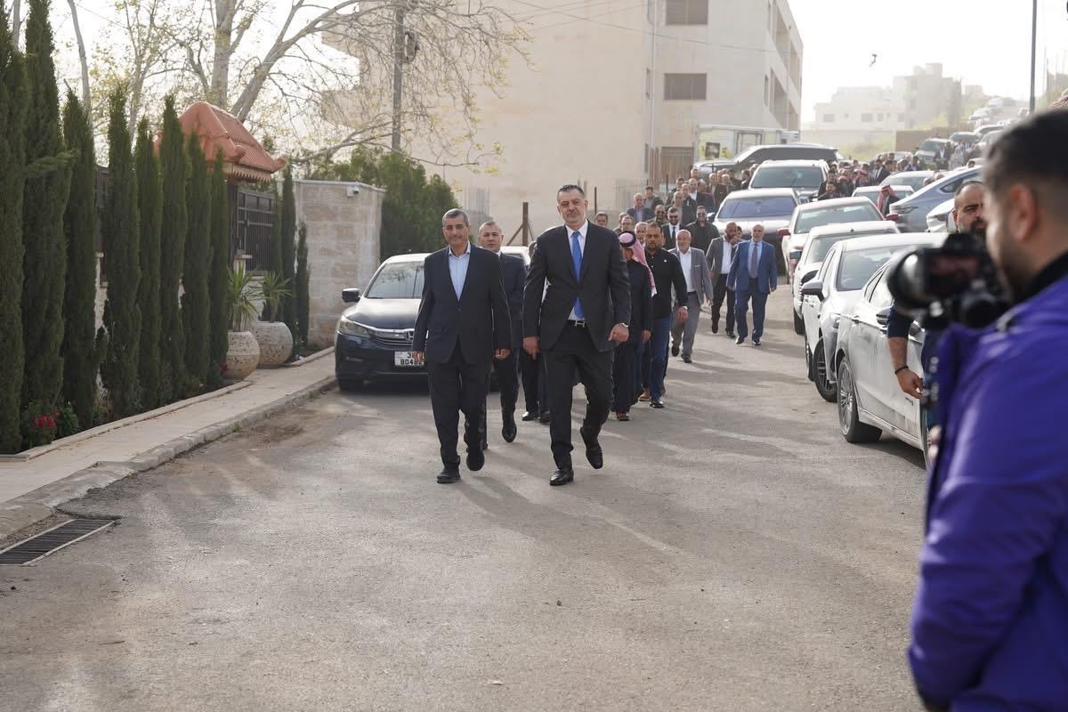 Madar Al-Saa Images 0.35127600093007216