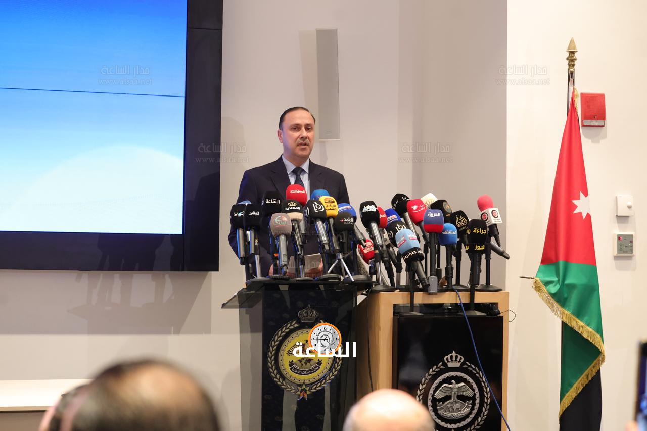 Madar Al-Saa Images 0.8618168696192349